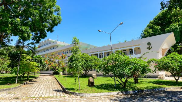 Nha Trang University: Menyiapkan Generasi Penerus di Bidang Kelautan, Perikanan, dan Teknologi